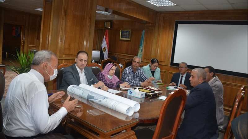 محافظ القليوبية خلال