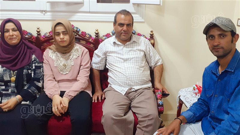فيتو داخل منزل أسرة