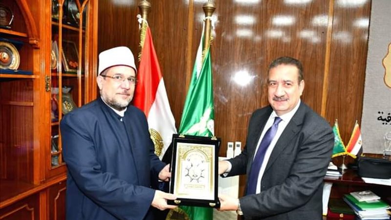 محافظ المنوفية يكرم