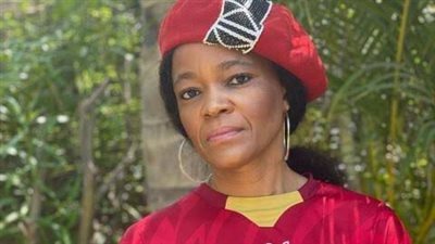 زوجة موسيماني تسافر إلى القاهرة لحضور اجتماع مجلس إدارة الأهلي