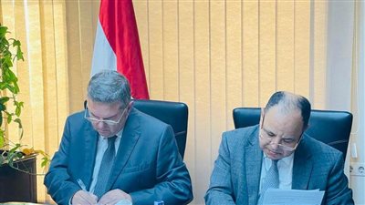 وزيرا المالية وقطاع الأعمال يوقعان بروتوكولًا لتسوية مديونيات «الضرائب» لدى الشركات القابضة