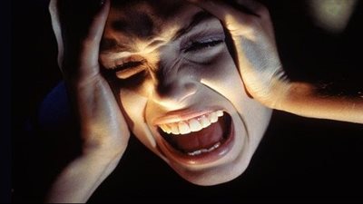 تفسير حلم لطم الخدود وعلاقته بالظلم والتآمر على الآخرين 