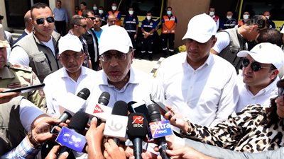 مدبولي: توجيهات رئاسية بوضع حياة كريمة على أجندة أولويات العمل رغم الأزمة الاقتصادية