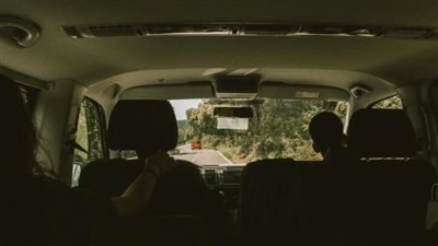 بسبب ممارسة الجنس داخل سيارة مؤمن عليها.. فتاة أمريكية تحصل على 5.2 مليون دولار