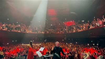 نانسي عجرم تنشر صورا جديدة من حفلها في باريس