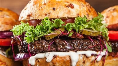 طريقة عمل البرجر بفول الصويا موفر وآمن