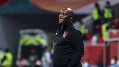 موسيماني يرضخ لقرار الأهلي برحيل هذا اللاعب