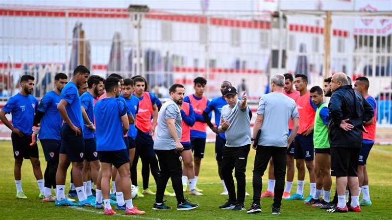 فيريرا مع اللاعبين