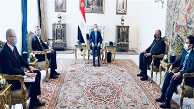 بسام راضي: الرئيس يؤكد الحرص على تعزيز التعاون والعلاقات مع لاتفيا واستمرار التنسيق فيما يخص الموضوعات السياسية ذات الاهتمام المشترك.. والتطلع لتكثيف التعاون خاصة في الاتصالات والتعليم والسياحة