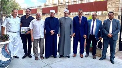 رئيس إدارة الامتحانات يتفقد مركز توزيع الأسئلة بمنطقة الإسكندرية الأزهرية