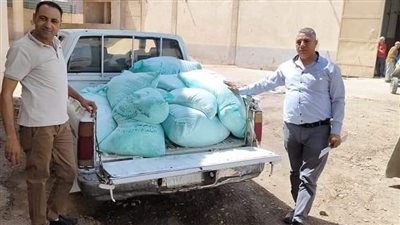 ضبط ١٢جوال دقيق بلدي مدعم قبل بيعه في السوق السوداء بالجيزة|صور