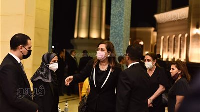وزير الاتصالات ووزيرتا التخطيط والصحة يشاركون في عزاء وزير الصناعة الأسبق | صور 