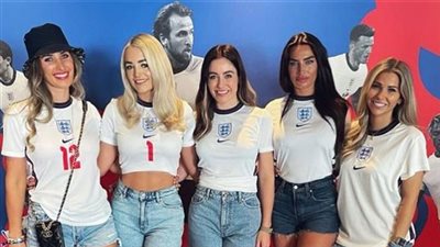 نتفليكس تعرض 100 مليون إسترليني مقابل فيلم عن زوجات لاعبي إنجلترا بمونديال 2022