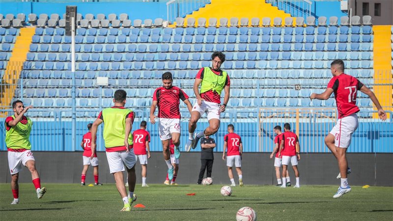 لاعبو الأهلي