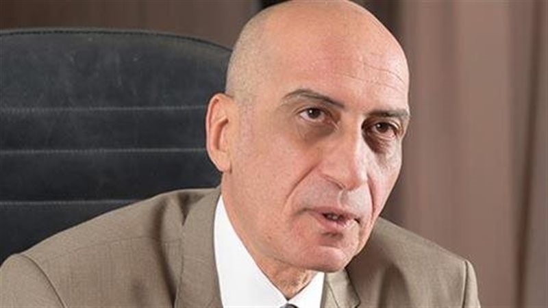 الدكتور خالد سرور