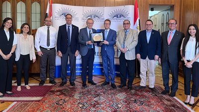 أعضاء رجال أعمال الإسكندرية يبحثون مع سفير ألمانيا سبل تعزيز التعاون