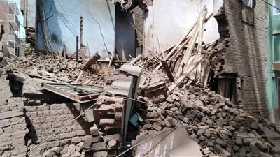 إصابة 3 أشخاص في انهيار منزل بسوهاج 