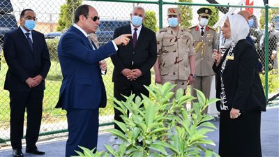 17 صورة ترصد افتتاح السيسي مشروعات الإنتاج الحيواني والألبان اليوم