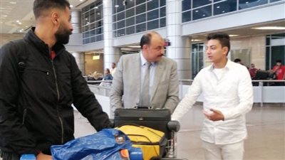 بعد نجاح تحريرهما.. الطالبان المختطفان بجنوب أفريقيا يصلان مطار القاهرة