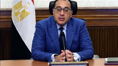 مدبولي يشهد توقيع مذكرة تفاهم لإنشاء مجمع صناعة السيارات شرق بورسعيد