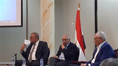 صالون جمال الدين الثقافي يناقش كيفية مواجهة الاقتصاد المصرى للأزمات المحلية والدولية