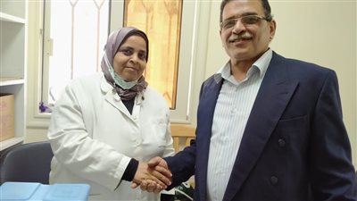 مركز تموين حي غرب يستضيف قافلة طبية لتطعيم المواطنين ضد كورونا 