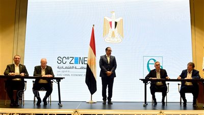 مدبولي يشهد توقيع اتفاق رباعي لإنشاء مجمع تصنيع سيارات مشترك في شرق بورسعيد.. صور