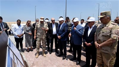 تفاصيل جولة مدبولي في ميناء شرق بورسعيد.. تفقد أعمال تطوير الأرصفة الغربية والمعامل المركزية.. ومتابعة أعمال المنطقة الصناعية