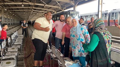 استعدادات أشرف كابونجا لسحب 6 عربات مترو 220 طنا بالخط الثاني | فيديو وصور 