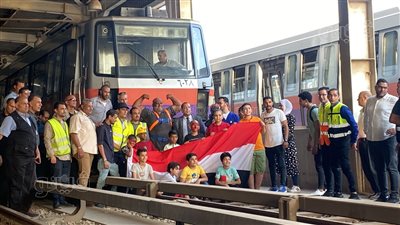 مرضى السرطان يلتقطون الصور التذكارية مع كابونجا قبل سحب المترو | فيديو وصور 