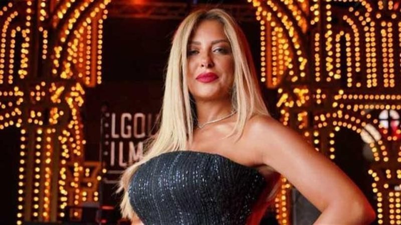 الفنانة ريم مصطفى