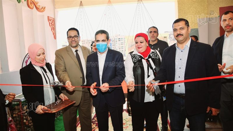 الافتتاح