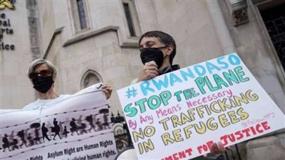  في اللحظات الأخيرة.. بريطانيا تلغي رحلة رواندا المثيرة للجدل 