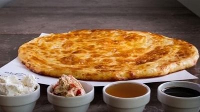 تفسير حلم أكل الفطير وعلاقته بانتهاء المشاكل الزوجية 