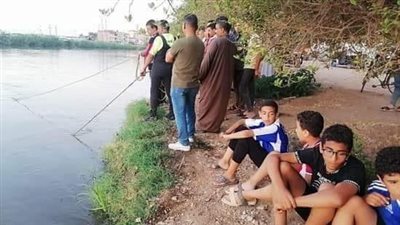 بعد بحث 10 ساعات.. انتشال جثمان طفل غرق في ترعة ميت ضافر في الدقهلية 