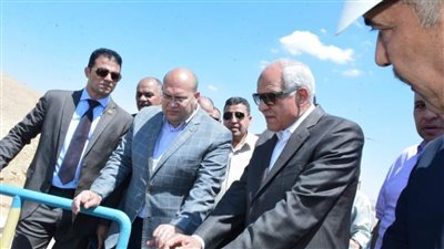 محافظ الجيزة: 800 مليون جنيه تكلفة 3 محطات صرف لخدمة قرى العياط | صور