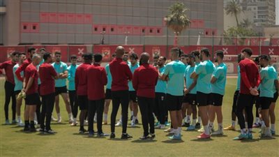 معسكر مغلق للأهلى الجمعة استعدادا لمباراة القمة أمام الزمالك