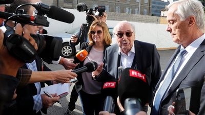 المدعي العام السويسري يطالب بسجن بلاتر وبلاتيني سنة و8 أشهر