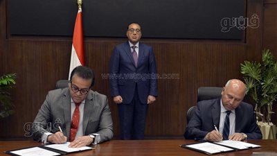 الحكومة توقع اتفاق إنشاء كلية خاصة بالنقل لرفع كفاءة العنصر البشري| صور 