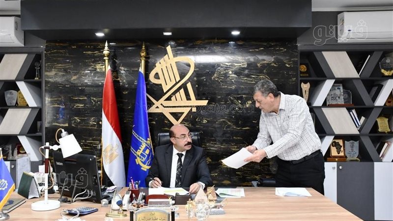 محافظ أسوان يعتمد