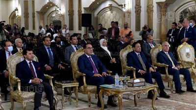 مدبولي: الدولة تحرص على تمكين الشباب في المناصب القيادية والاستفادة من قدراتهم وأفكارهم