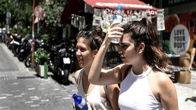 تصل لـ 42 درجة.. موجة حر تجتاح أوروبا