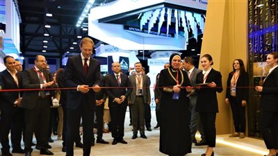 وزيرة التجارة تفتتح الجناح المصري ضيف شرف فعاليات منتدى سانت بطرسبرج الدولي
