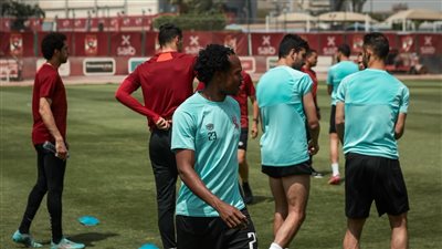 مران الأهلي | بيرسي تاو يؤدي جلسة في الجيم بعد عودته للقاهرة ‏ 