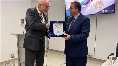 مركز الحوار للدراسات السياسية يكرم سفير الأرجنتين بالقاهرة | صور