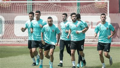 أفشة وأيمن أشرف يشاركان في تدريبات الأهلي 