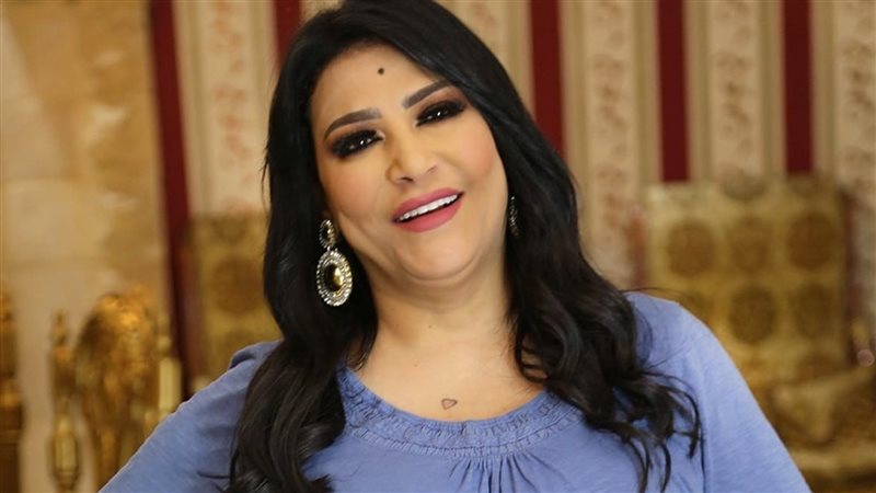 الفنانة بدرية طلبة،