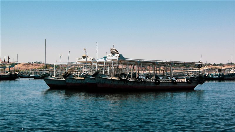 العائمات النهرية