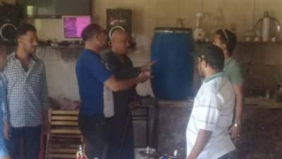 تحرير 24 محضر إشغالات للباعة الجائلين بحي شرق أسيوط 