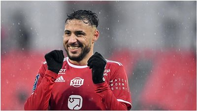 يوسف بلايلي يجدد عقده مع بريست الفرنسي 